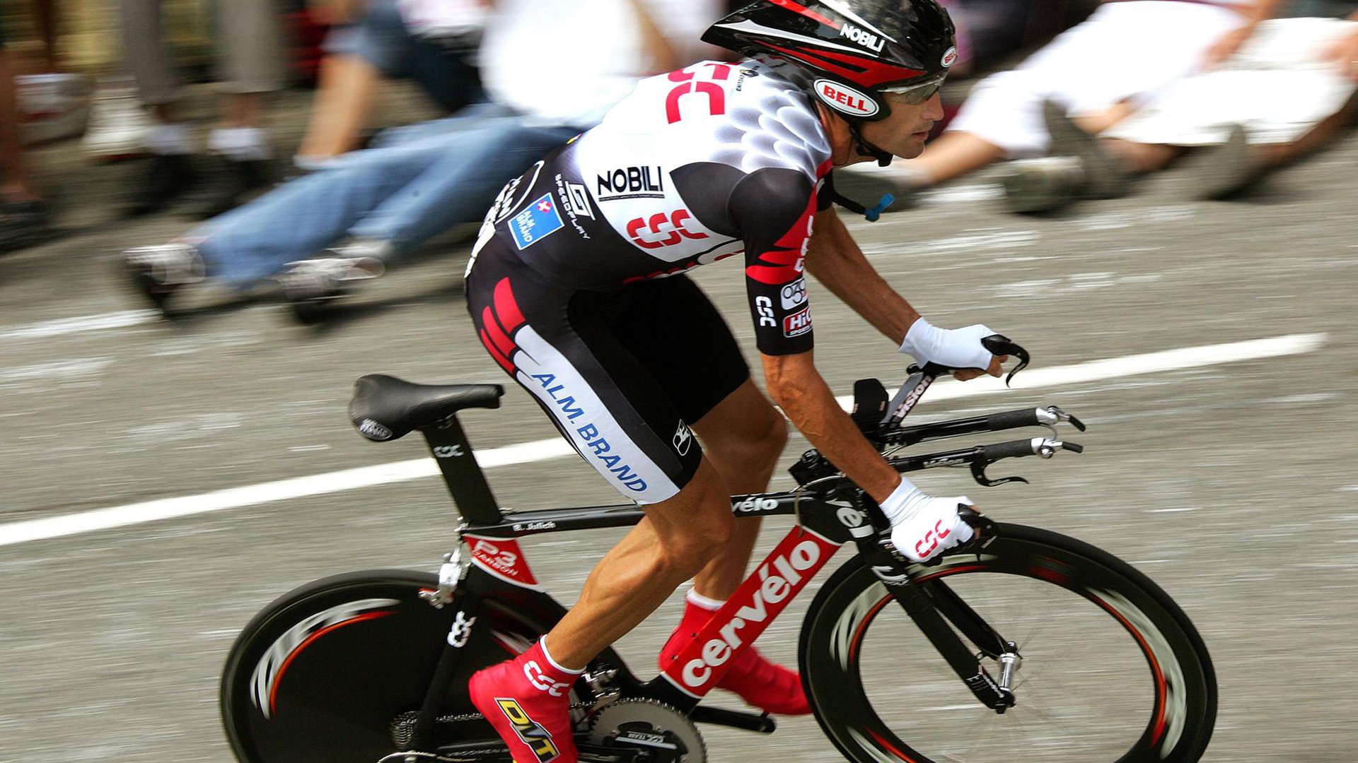 公牛球队年轻阵容逐渐成熟,公牛队以前的球员